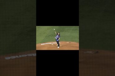 小坂菜緒さん始球式(2024.8.22) 横浜スタジアム #小坂菜緒 #横浜スタジアム 　#横浜denaベイスターズ