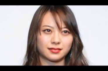 山下リオ、美脚あらわな“滝行”動画「クセ強いholiday」に反響「どんどん山下リオの沼に…」