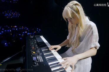 Girls² - Santa Claus Is Coming To Town & 点描の唄 「Girls² Live TOUR 2023 Activate」