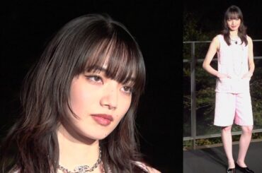 小松菜奈、鼻ピアス×個性派スタイルで圧巻オーラ　美脚際立つセットアップコーデで魅了　『CHANEL AND CINEMA - TOKYO LIGHTS』セレブレーションディナーフォトコール