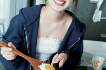 日向坂46佐々木美玲ファースト写真集「陽射しのパレード」先行カット　撮影／熊木優（io）