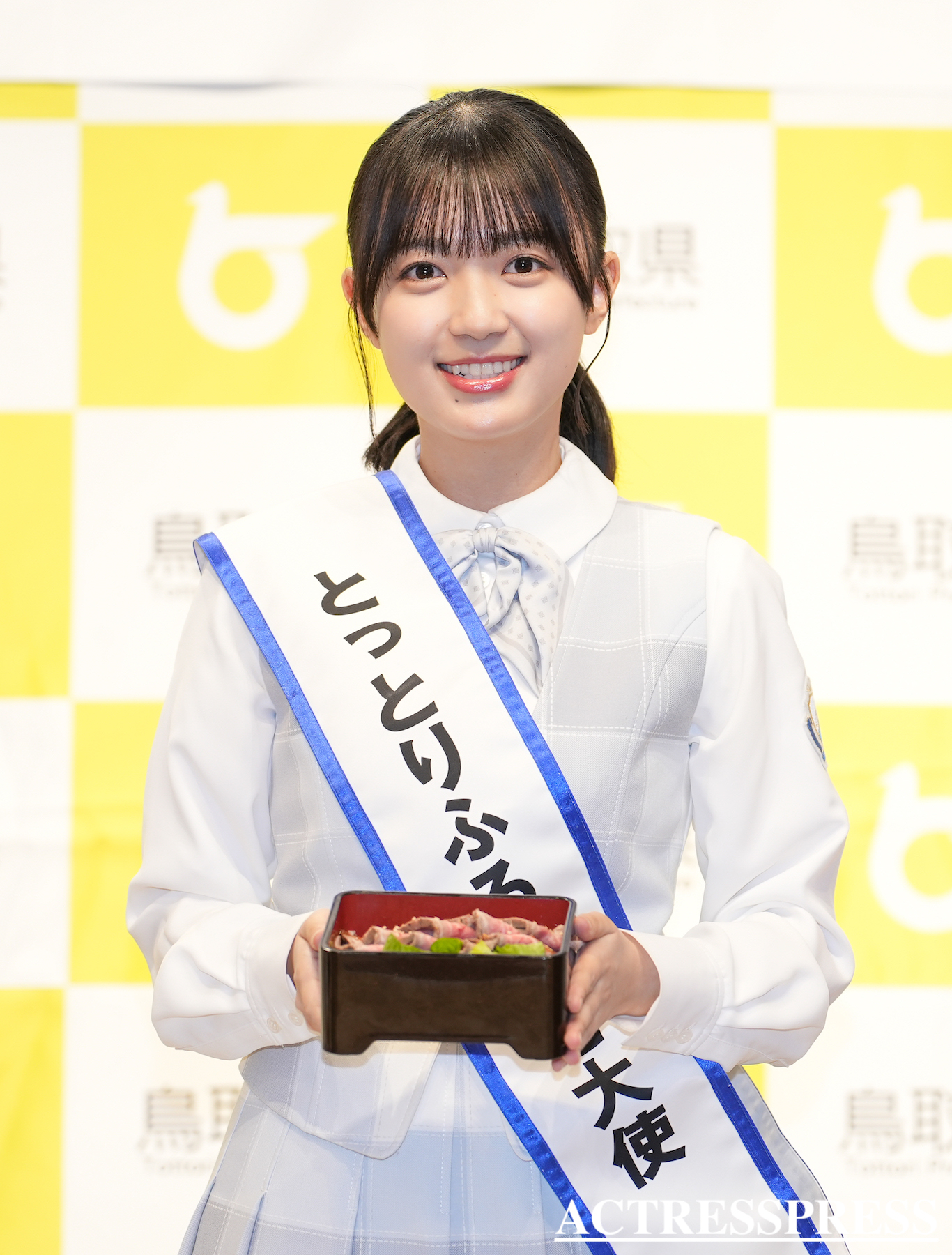 日向坂46 平尾帆夏／2024年7月22日、東京都内とっとり・おかやま新橋館にて開催された「とっとりふるさと大使 委嘱状交付式」​​にて。(C) 撮影：ACTRESS PRESS編集部 (Photographer: SHUN)