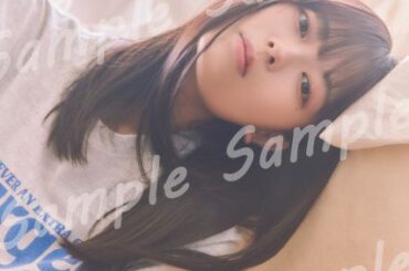 乃木坂46岩本蓮加、まったりしたオフモードの表情　1st写真集『いたずらな風』封入特典ポストカードの絵柄を公開 | | ORICON NEWS