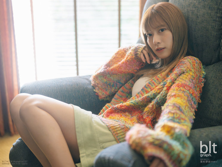 『blt graph.vol.107』別冊付録：東村芽依（日向坂46）特大ポスター2