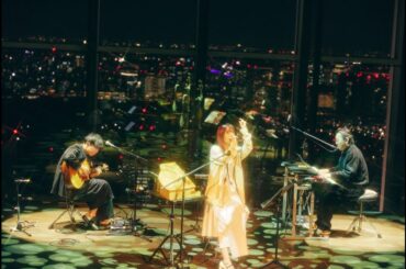 アイナ・ジ・エンド - クリスマスカード【-Room Session- “冬眠のない部屋” Vol.2 in 虎ノ門ヒルズ “TOKYO NODE”】