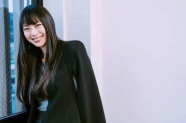 山下リオ、水面から大胆美ボディ　幻想的カットに反響「あまりの美しさに絵画かと」「なんちゅう美」...,,,