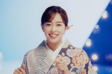 石川佳純、和装姿でキュートにダンス！新春CMで橋本環奈＆三浦友和らと華麗なステップを披露　『洋服の青山』初売りCM「初売り年末篇」「初売り年始篇」