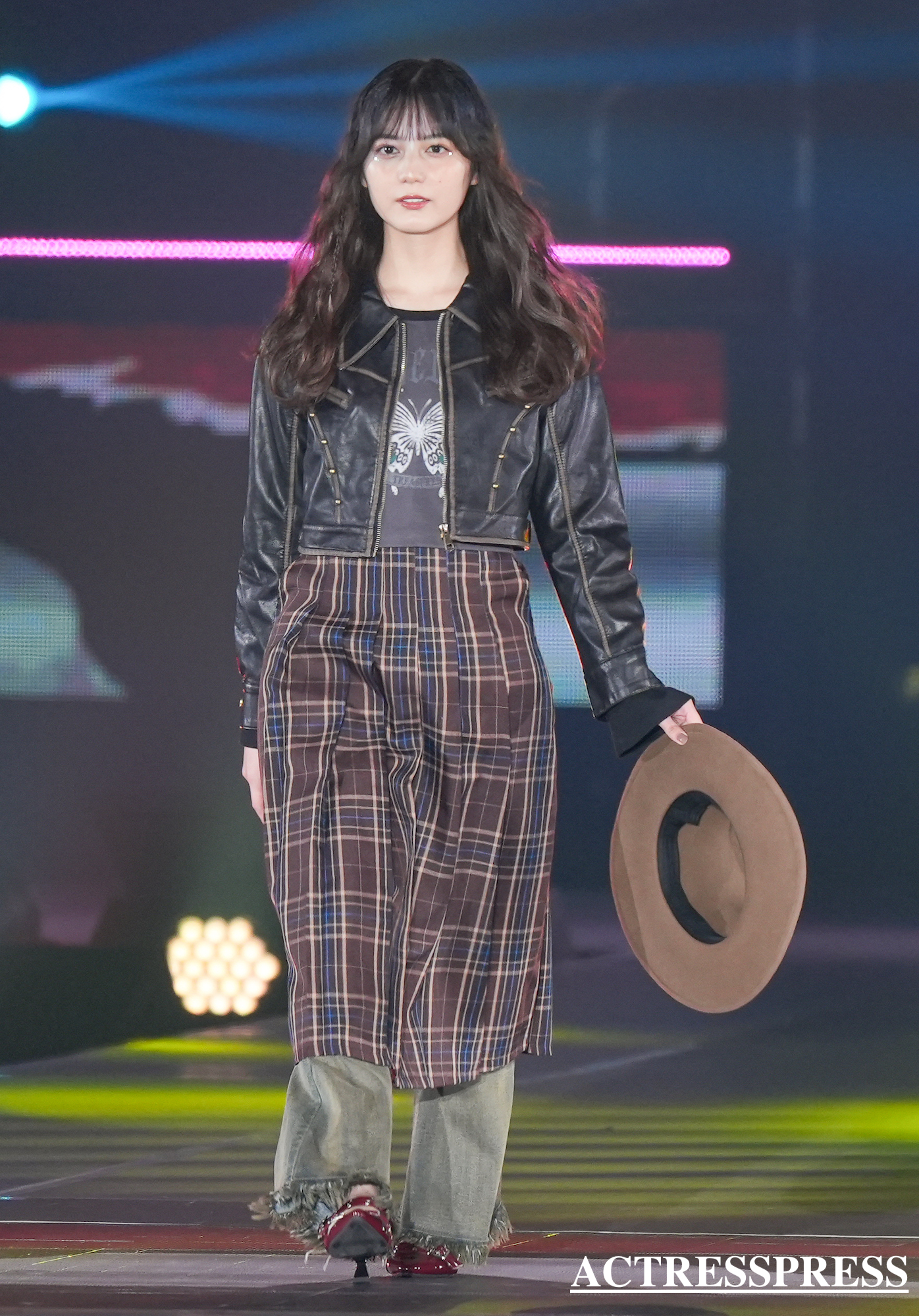 小坂菜緒（日向坂46）2024年10月19日、幕張メッセで開催のRakuten GirlsAward 2024 A/Wにて。(C) 撮影：ACTRESS PRESS編集部 (Photographer: SHUN）