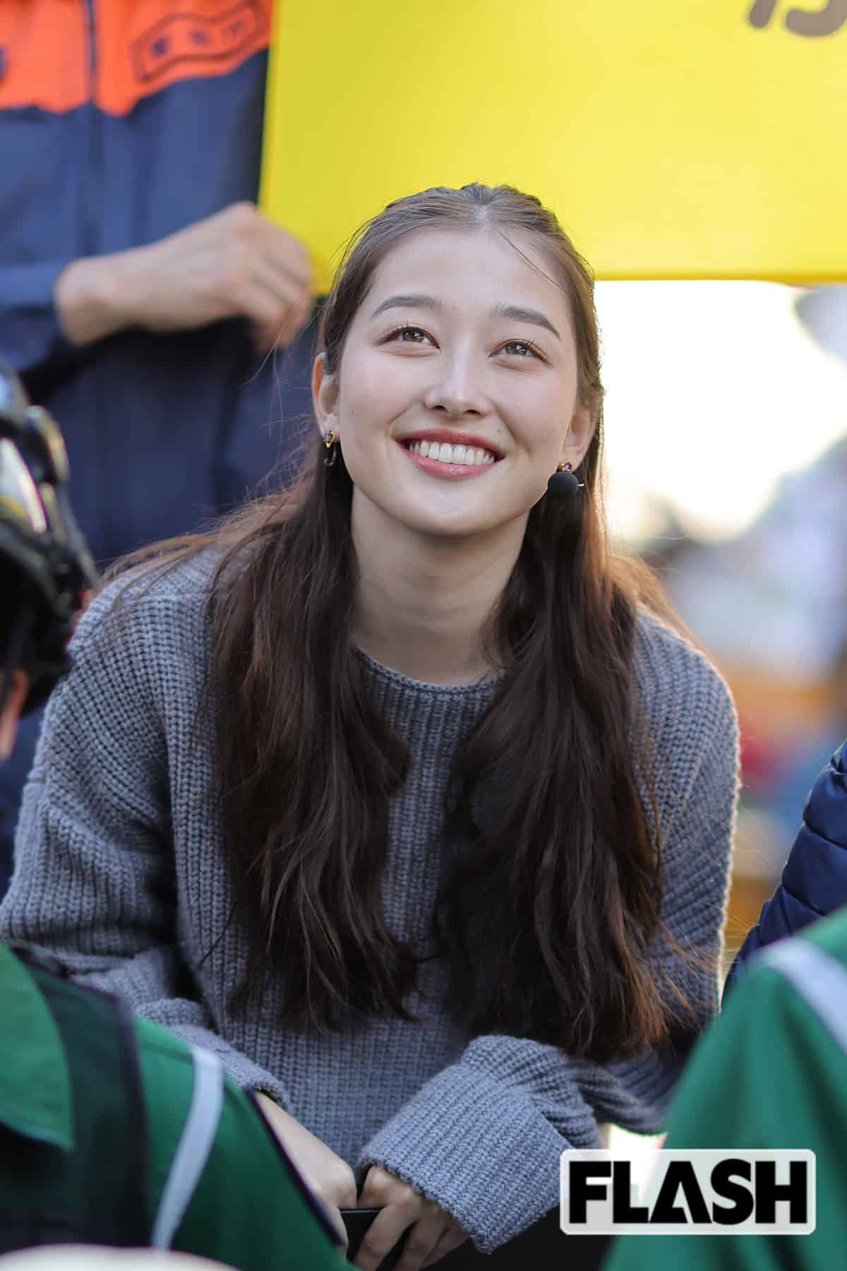 TBS新人・浦野芽良アナの奮闘姿キャッチ！ “同期ゼロ”でも先輩にかわいがられ早くも将来の“エース候補”に