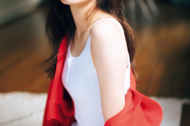 【グラビア】梅澤美波さんなど乃木坂46が1冊まるごとジャック！ 「週刊ヤングマガジン6号」グラビア公開 - MANGA Watch