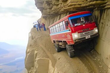 世界の最も危険な道路と橋！50選