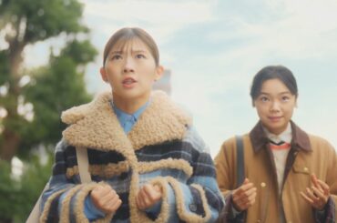 伊藤沙莉＆古川琴音、マクドナルドCM初共演！名曲「キャンディ・キャンディ」に乗せて『とろけるホットパイ』の欲望に突き動かされる様子を描く