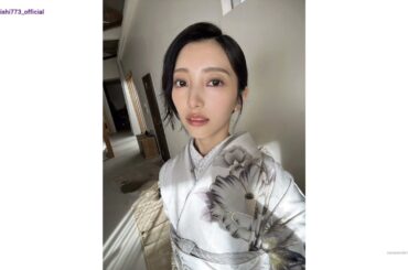 小西夏菜実 オフショット♪ 20±SWEET 2025 JANUARY 発売中！日向坂46 nanamigram