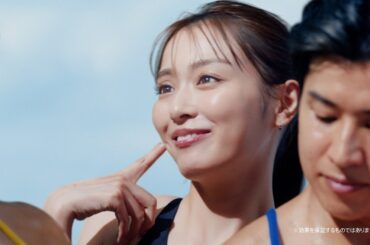 内田理央、美ボディー際立つブラトップ姿披露　「REMPRESA」新ウェブCMが公開