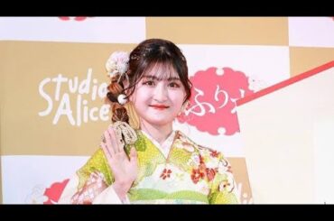 小林星蘭、成人の日に振り袖姿で「20」ポーズ披露「見守ってくださったみなさま心から感謝」
