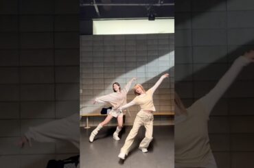 ˚₊‧꒰ঌ こうして飛べてるよ ໒꒱ ‧₊ #MAKO #RIKU #NiziU #ニジュー #니쥬 #WithU #YOAKE #NiziU_YOAKE