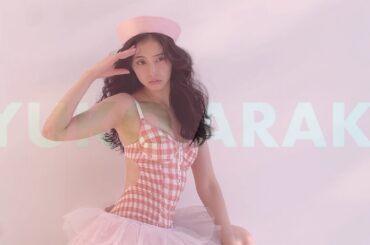 新木優子、美脚を見せて可愛く妖艶に　「ラストかわいい」テーマのカレンダー発売へ