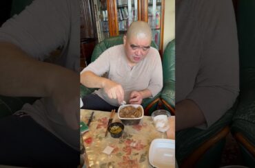 映画「みんな笑え」公開まで17日！野辺富三、吉野家の牛丼を食べる！　チャンネル登録・高評価をお願い致します！コメント書き込みも大歓迎！