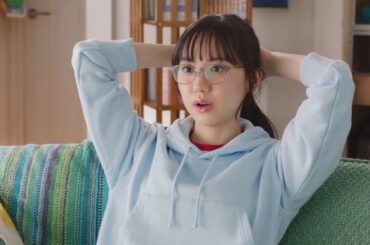 芦田愛菜がメガネ×パーカー姿でオフモードに！メタバースの世界で3D化も！？ JX金属株式会社新CM「JXキュン属（未来）」篇