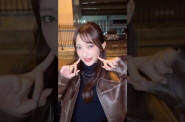 🎶🧏🏼‍♀️