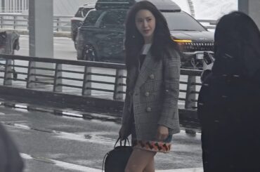 Yoona Airport Departure in the snow