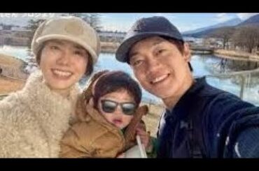 おばたのお兄さん＆山崎夕貴アナ、1歳4ヶ月息子の“まーきのっ”ショットを公開「妻を気遣っている？」