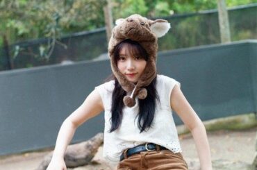 乃木坂46与田祐希3rd写真集『ヨーダ』セブンネットショッピング限定版裏表紙　撮影：細居幸次郎（C）光文社