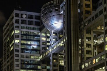 フジテレビはもはや｢報道機関｣ではない…｢女性アナ上納疑惑｣で露呈した"エンタメ企業化"という大問題 なぜ社内で何が起きたかを徹底取材し､スクープできないのか | PRESIDENT Online（プレジデントオンライン）