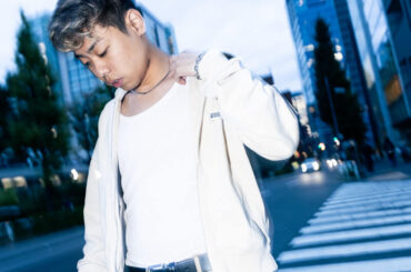 AIRIEが1stアルバム『DAYS B4 THE LIGHTS』リリース　Skaai、AMO、REVE、Tade dust参加曲収録｜THE MAGAZINE