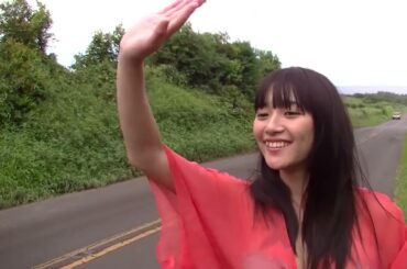 週刊ヤングマガジン4_5合併号　巻頭グラビア 浅川梨奈（SUPER☆GiRLS）撮影オフショット＆コメントムービー