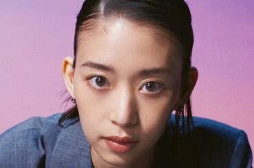 森川葵、まっすぐにカメラを見つめる目ヂカラは必見／「fundbook」WebCM＋メイキング