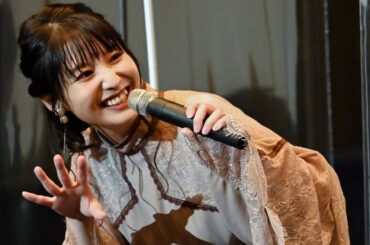 「ゴーカイジャー」出演の小池唯、約10年ぶりグラビア ランジェリー姿で透明素肌披露