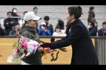 波瑠の健康法は「いろんなことを諦める」　毎年年末に体調崩すも睡眠デー作って「ずっと寝ている」　東京競馬場でプレゼンター＆トークショー