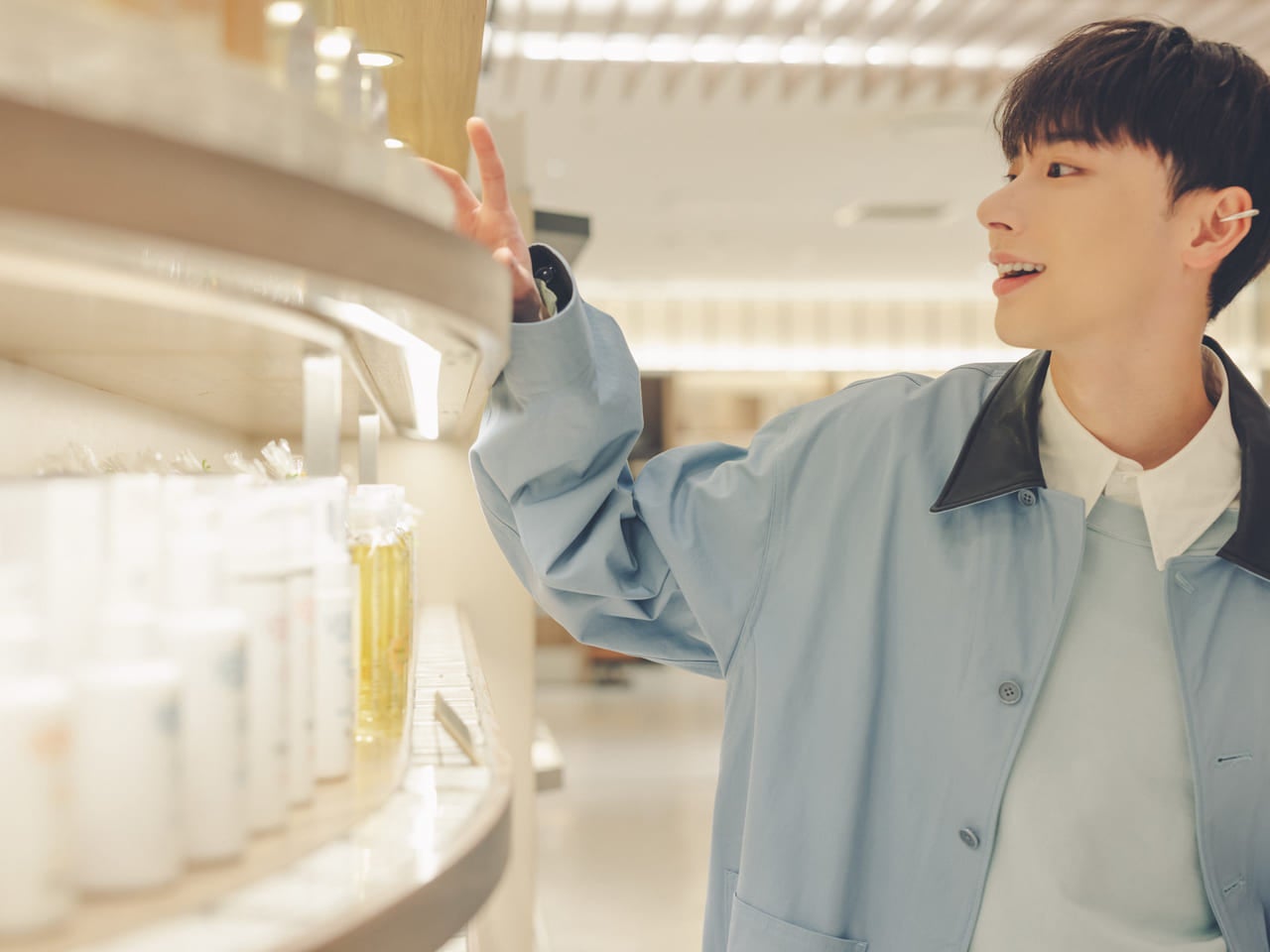 ビューティーアポセカリーを見るよしあき