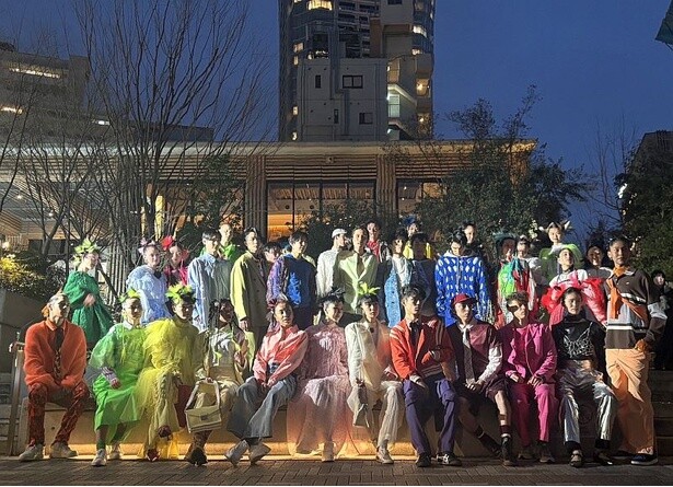【写真】ファッションのパワーで渋谷が大盛り上がり！2025年3月15日には、モデルが街中を歩く「Fashion Installation」も実施された