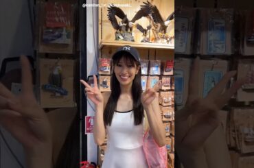 佐々木久美 写真集発売まであと23日！お土産を買ったくみてん♪1st 写真集『めくる日々』3月25日発売！