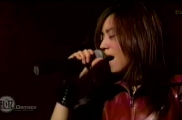 椎名へきる (2001.2.24 赤坂BLITZ) -赤い華-  You’re gonna change to the flower + (2000.2.7 m.m.m!) BESIDE YOU