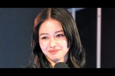 B1- 山本舞香、背中ざっくりド派手ドレスで登場 夫・マイファスHiroとの“お花見”トークも公開