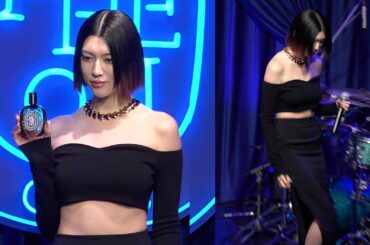 三吉彩花、美デコルテあらわなスリットドレスで大胆肌見せ　香水を付ける位置は「おへそと手の甲」『THE DIPTYQUE ORPHEON CLUB』発売記念イベント