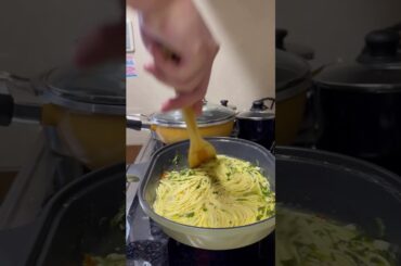 映画「みんな笑え」公開まで33日！富三、超手抜き簡単ペペロンチーノで昼飯を食べる！　ちょっとでも美味そうだなと思ったらチャンネル登録・高評価お願いします！コメント書き込みも大歓迎！