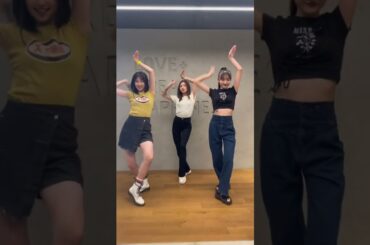 【Girls2TikTok】山口綺羅、上村梨々香、森朱里