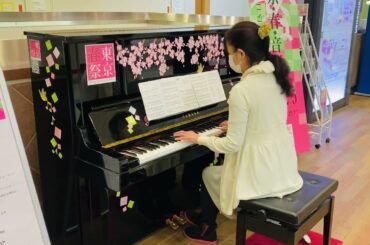 雨の駅で【雨】"Rain"【渡良瀬橋】（森高千里）をリクエスト演奏♪【ストリートピアノ】​⁠が温かい空間に…。@上野駅