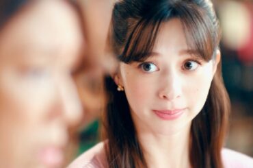 中条あやみ、焦るLiLiCoをたしなめる!?ホットペッパービューティーCM