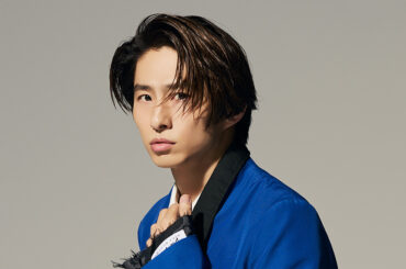 写真集「THE iDOL 三宅 健 写真集」お渡し会開催！「KEN MIYAKE PHOTO EXHIBITION “THE iDOL”」で