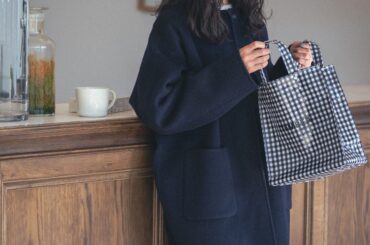 《テンベア》のギンガムチェックトートは、モノトーンコーデのアクセントにちょうどいい！【FUDGE FRIEND おしゃれさんの毎日コーディネート vol.512｜田中真里奈】 | FUDGE FRIEND | ファッション