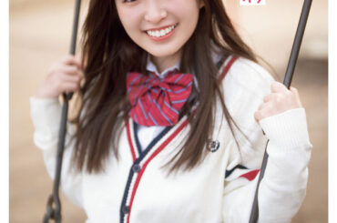 乃木坂46・小川彩、“あーやスマイル”輝く制服グラビア！「きらきら感が伝わったら嬉しいです♡」 - RBB TODAY