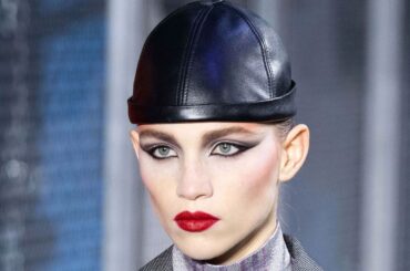 ついにルイ ヴィトンのメイクアップラインがローンチ。その指揮を執るパット・マクグラスにインタビュー | Vogue Japan