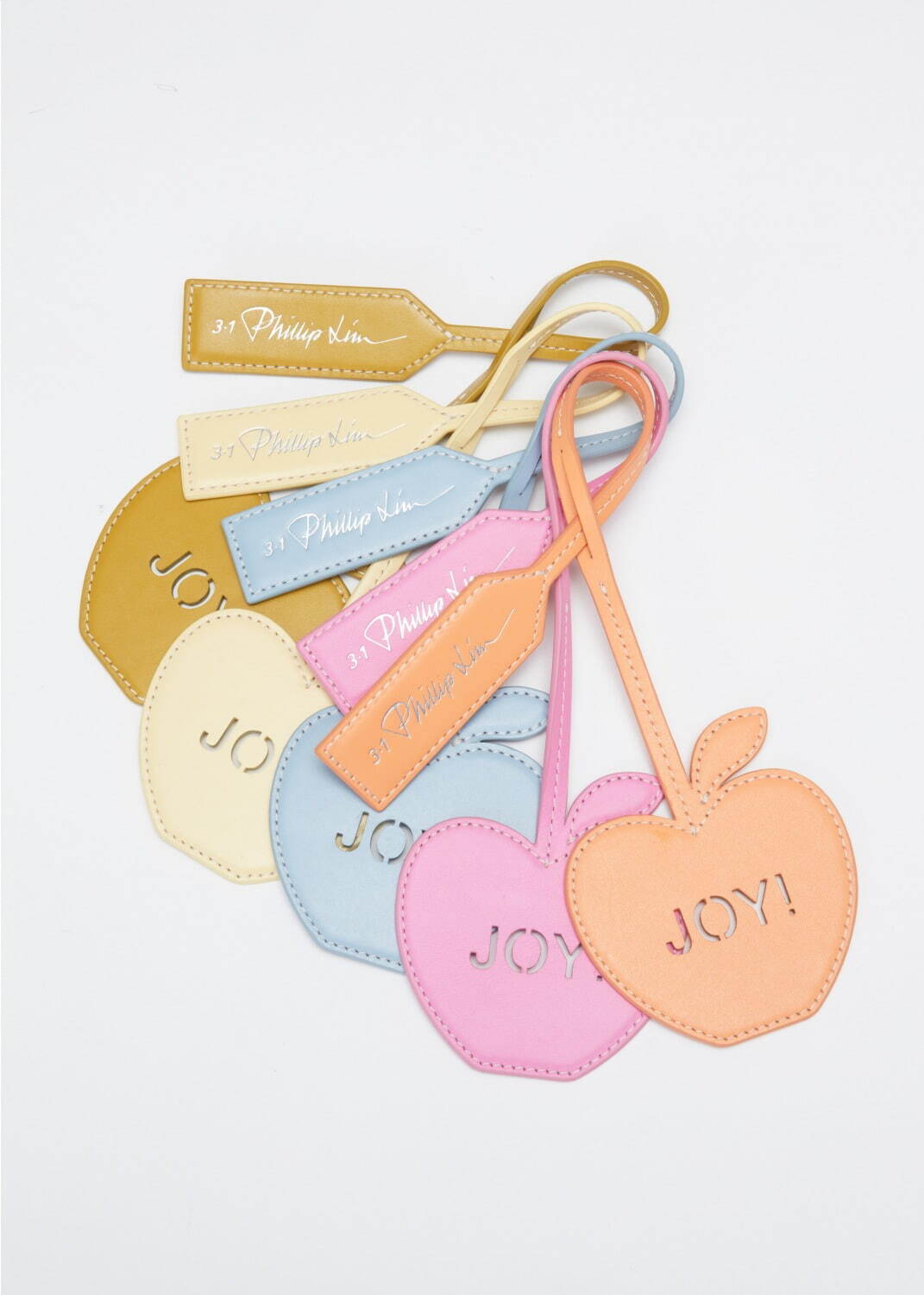 バッグチャーム
※88,000円以上購入者に数量限定プレゼント。