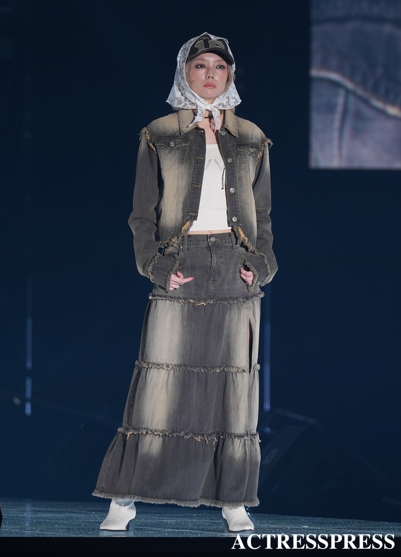 藤吉夏鈴（櫻坂46）2025年3月1日、国立代々木競技場 第一体育館にて開催の「マイナビ 東京ガールズコレクション 2025SS」にて。撮影：ACTRESS PRESS編集部 (Photographer: SHUN)