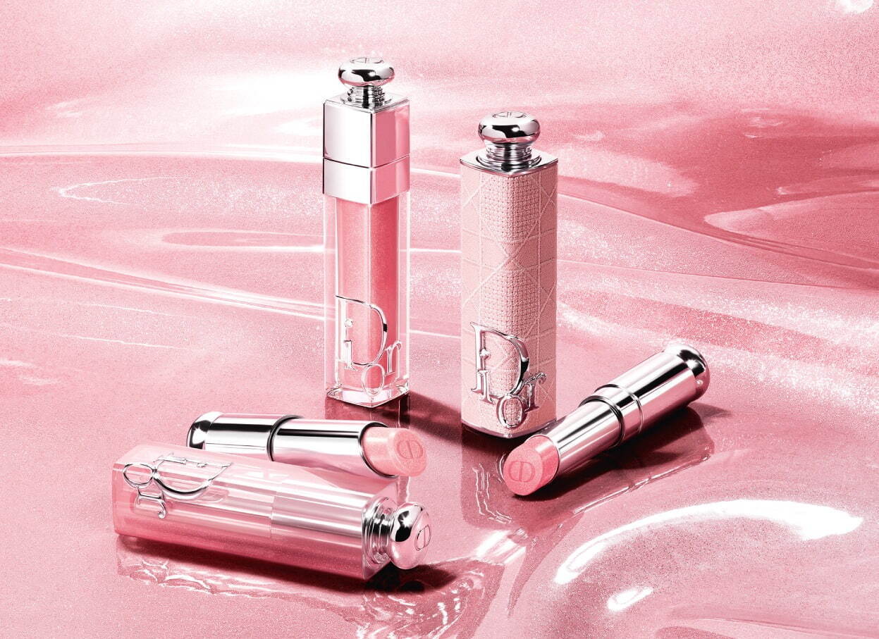 上から時計回りに) ディオール アディクト リップ マキシマイザー 212 4,730円＜新色＞、 ディオール アディクト リップ グロウ 212 4,950円＜新色＞、 ディオール アディクト クチュール リップスティック ケース チュチュ 5,280円